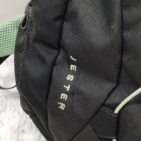 north face backpack prices The NF0A52S7 Dyno Backpack, TNF Black / OSFA Color:HMKG Hemlock Green awayfromcamp Patagonia Arbor Daypack 20L 360 degree reflective bike